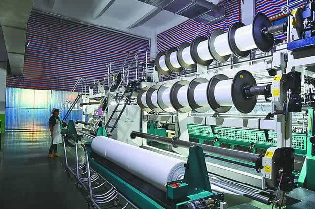 記者探訪華峰紡織新材料產業園