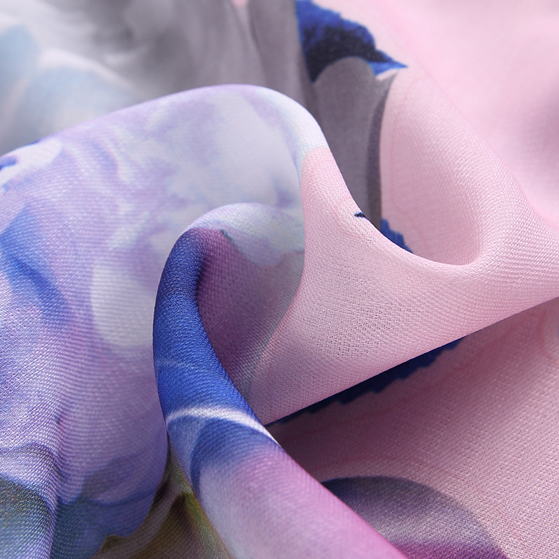 亮絲斜紋加密印花面料 廠家直銷滌綸化纖面料