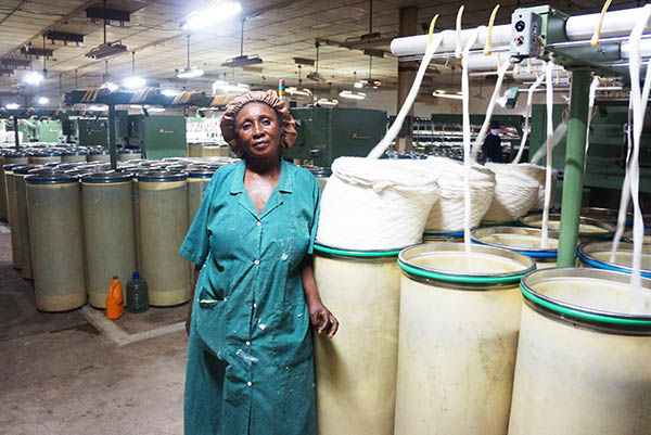 非洲員工暴力討薪 “中非友誼象征”艱難轉型-新聞