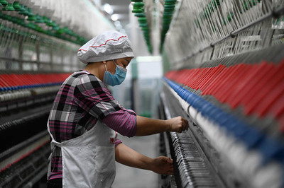 河南羅山:"一鎮(zhèn)包一企"助力企業(yè)復工復產